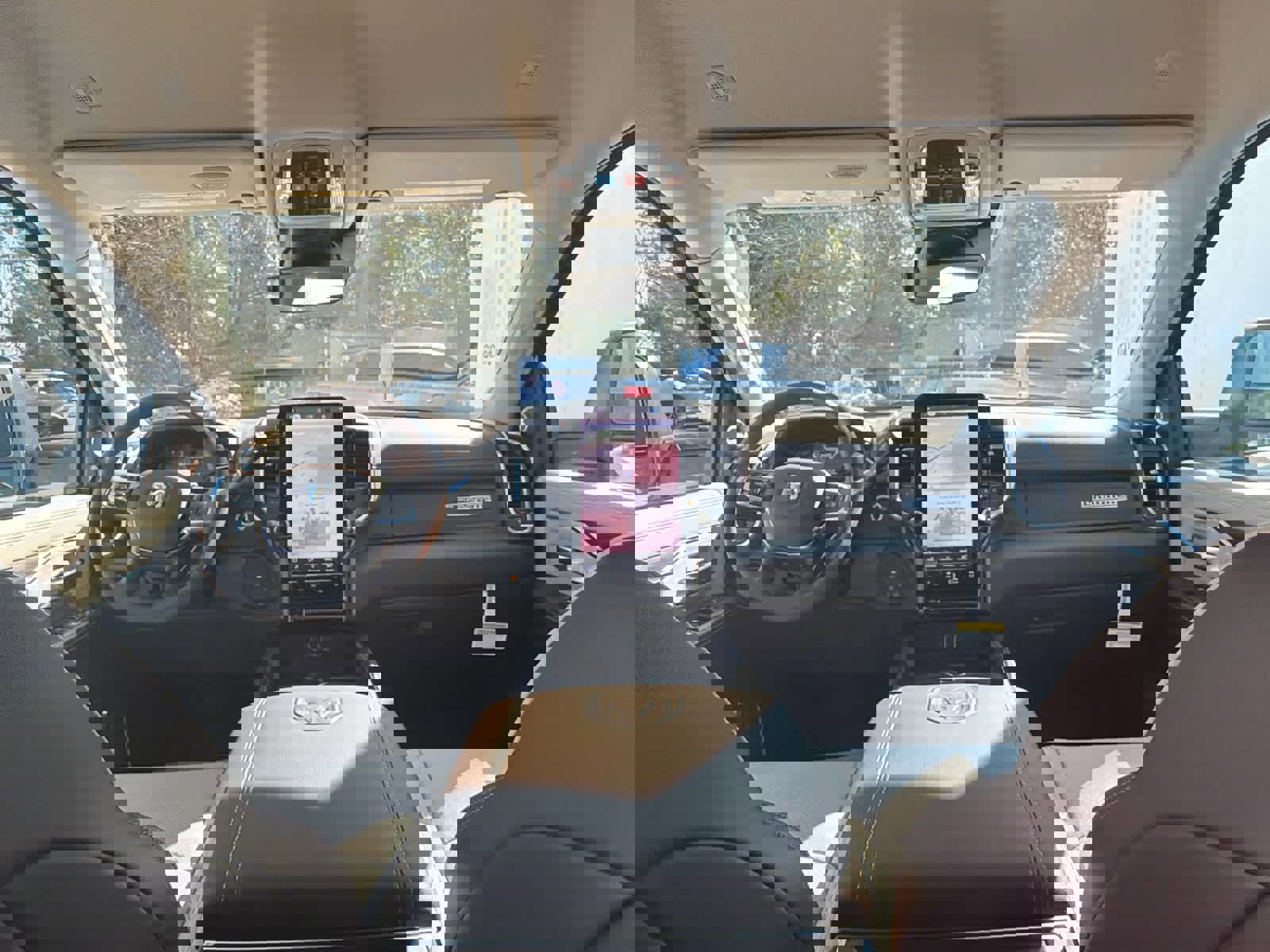 New 2025 RAM 2500 Laramie image 32