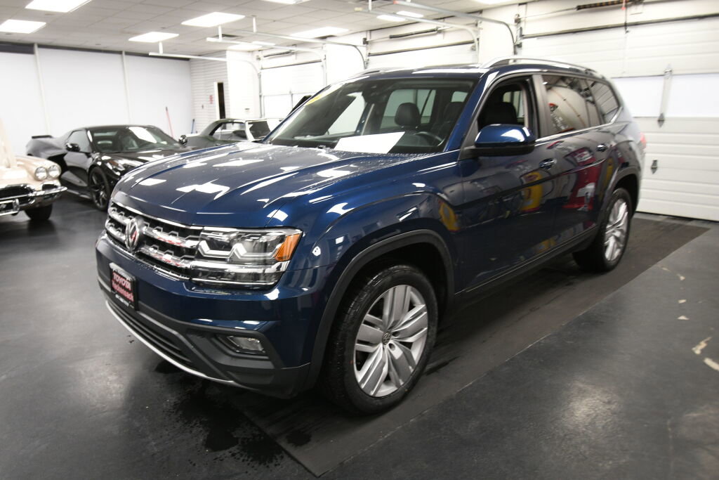 Used 2019 Volkswagen Atlas SE w/ Panoramic Sunroof Package image 4