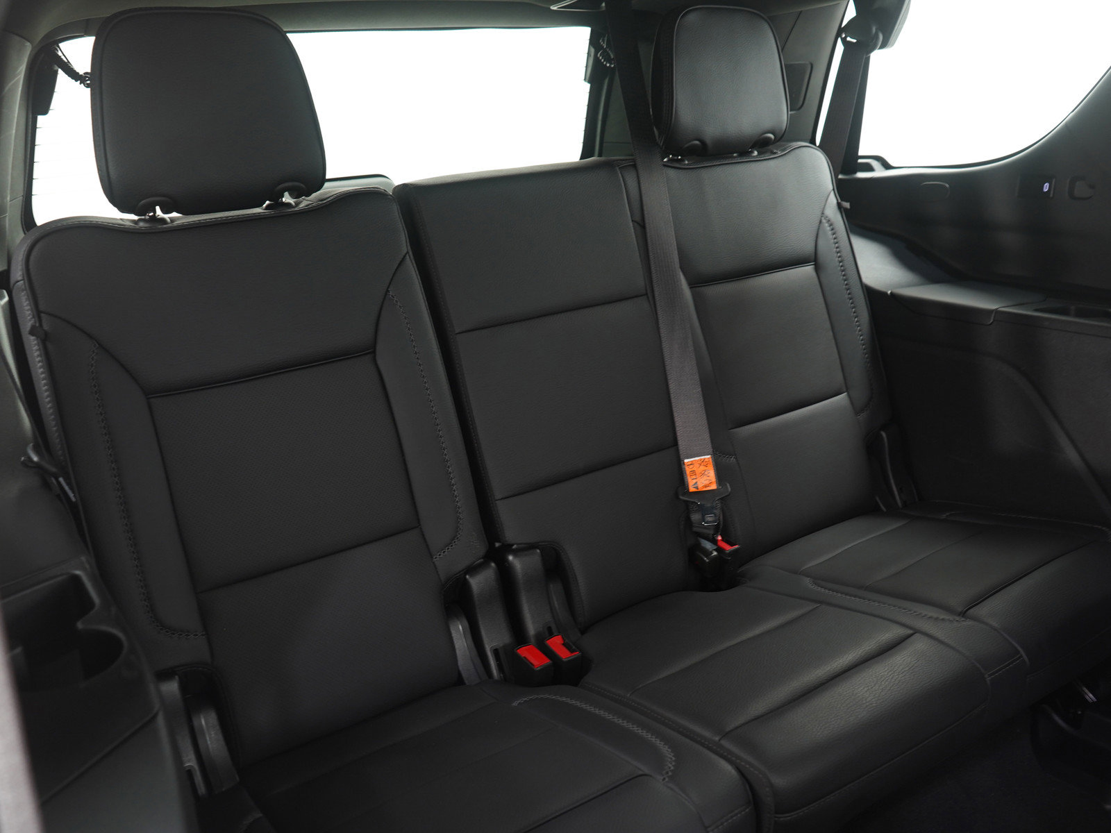 Used 2023 GMC Yukon Denali w/ Denali Reserve Package image 16