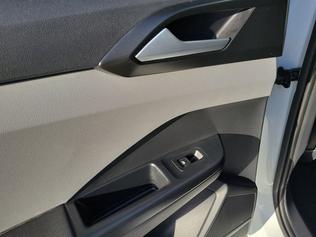 Used 2023 Volkswagen Taos S w/ IQ Drive S Package image 11