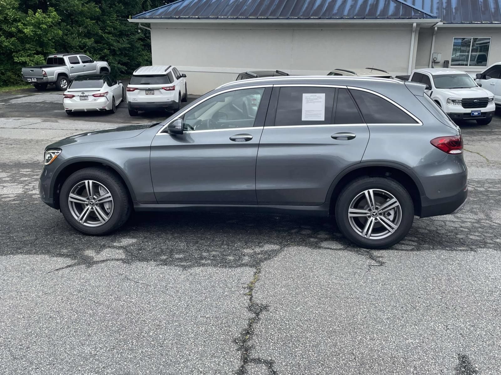 Used 2021 Mercedes-Benz GLC 300 image 8
