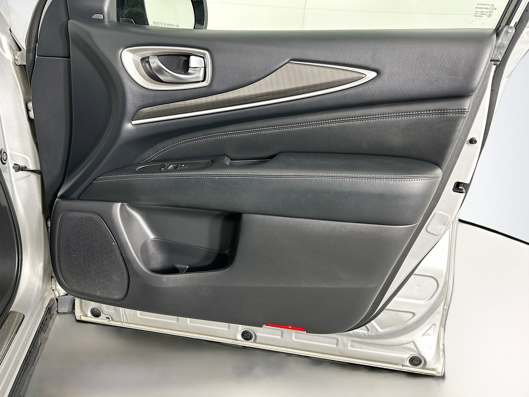 Used 2017 INFINITI QX60 Luxe w/ Premium Plus Package image 36