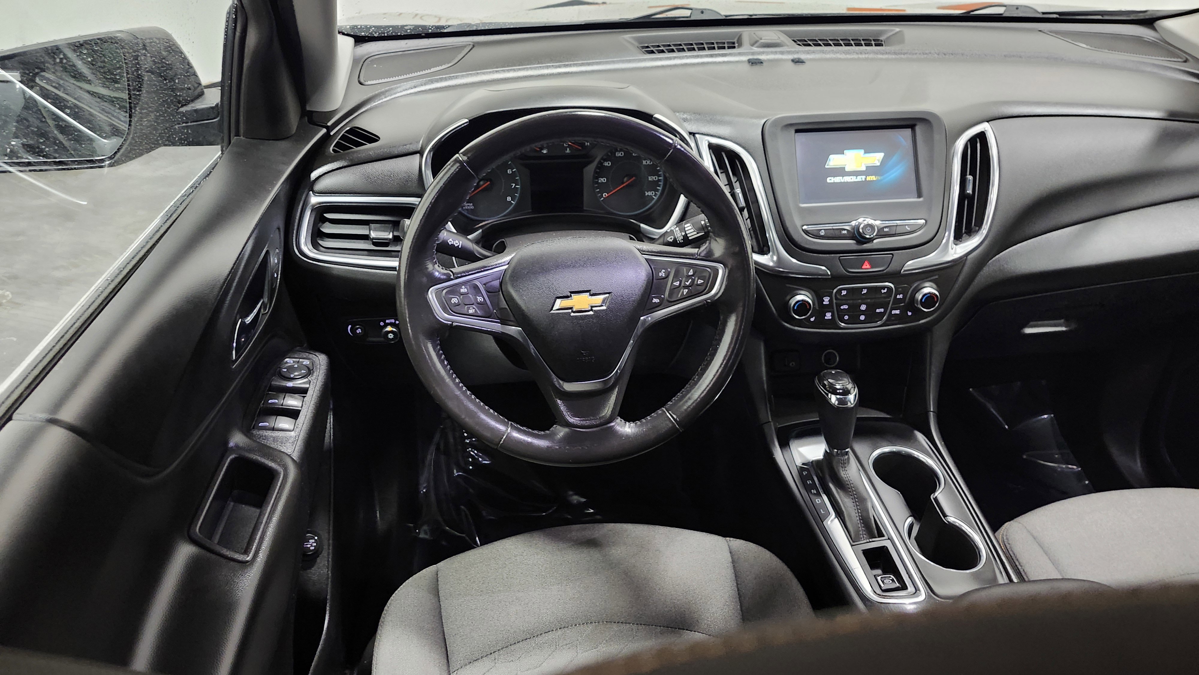Used 2018 Chevrolet Equinox LT image 27