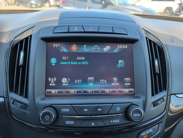 Used 2017 Buick Regal AWD image 21