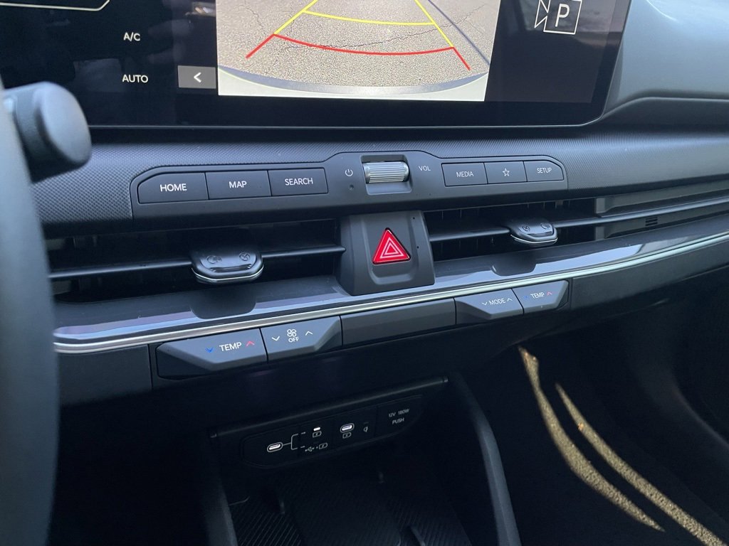 Used 2025 Kia K4 EX image 17