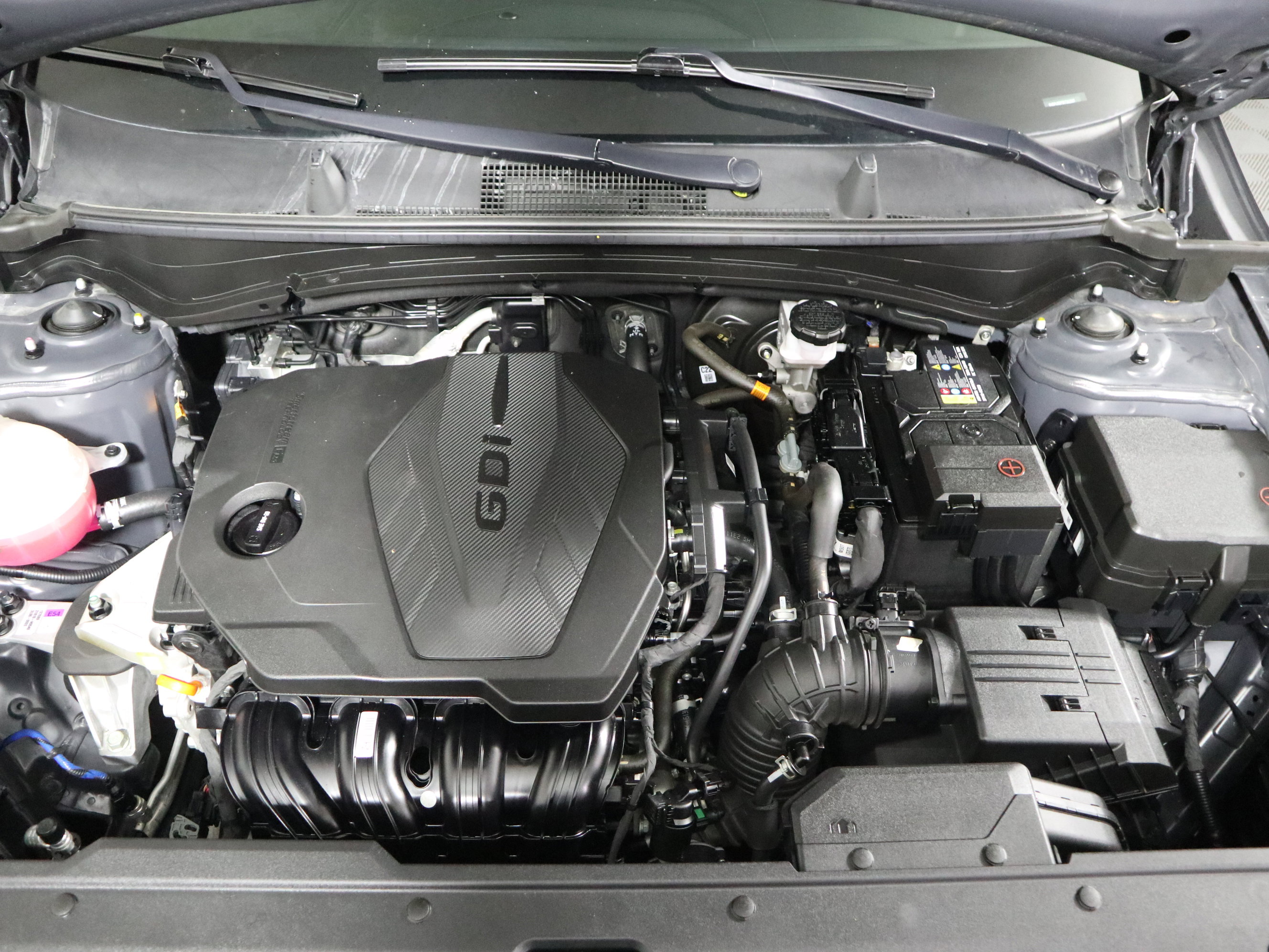 Used 2024 Kia Sportage LX image 12