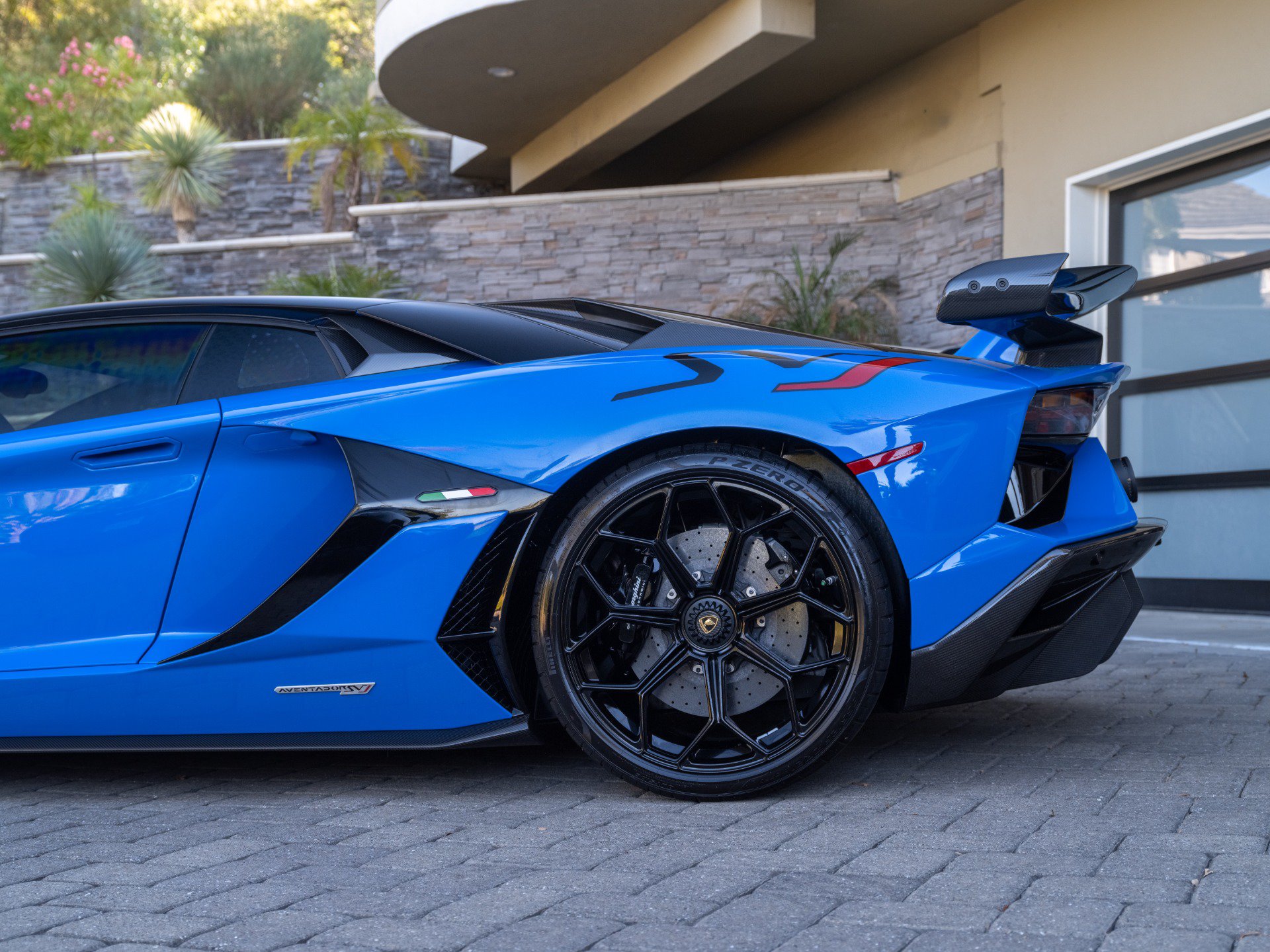 Used 2020 Lamborghini Aventador SVJ AWD/4WD image 64