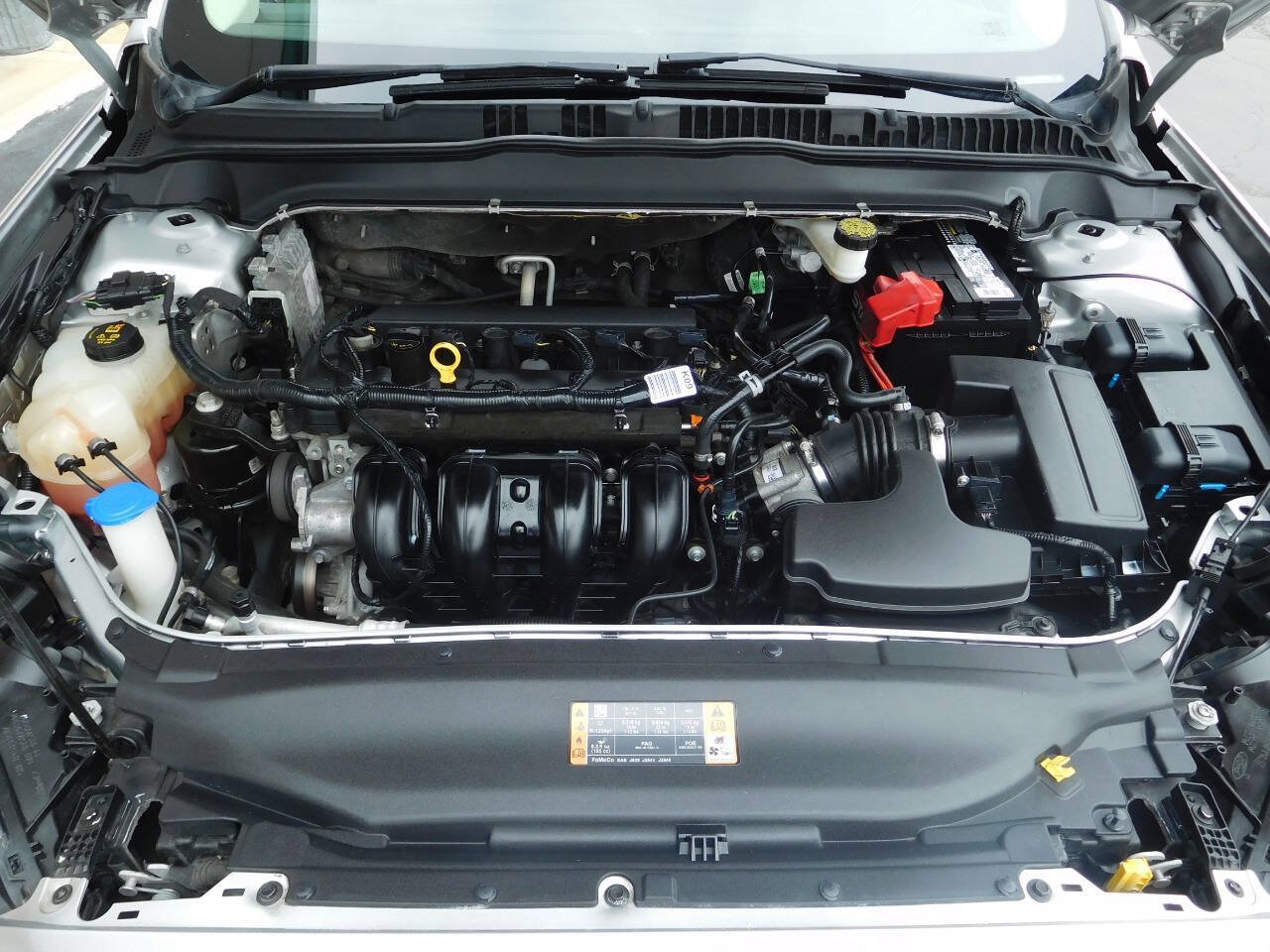 Used 2018 Ford Fusion SE FWD image 20
