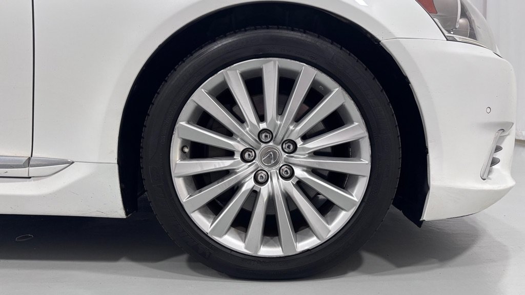 Used 2015 Lexus LS 460 AWD w/ Comfort Package image 33