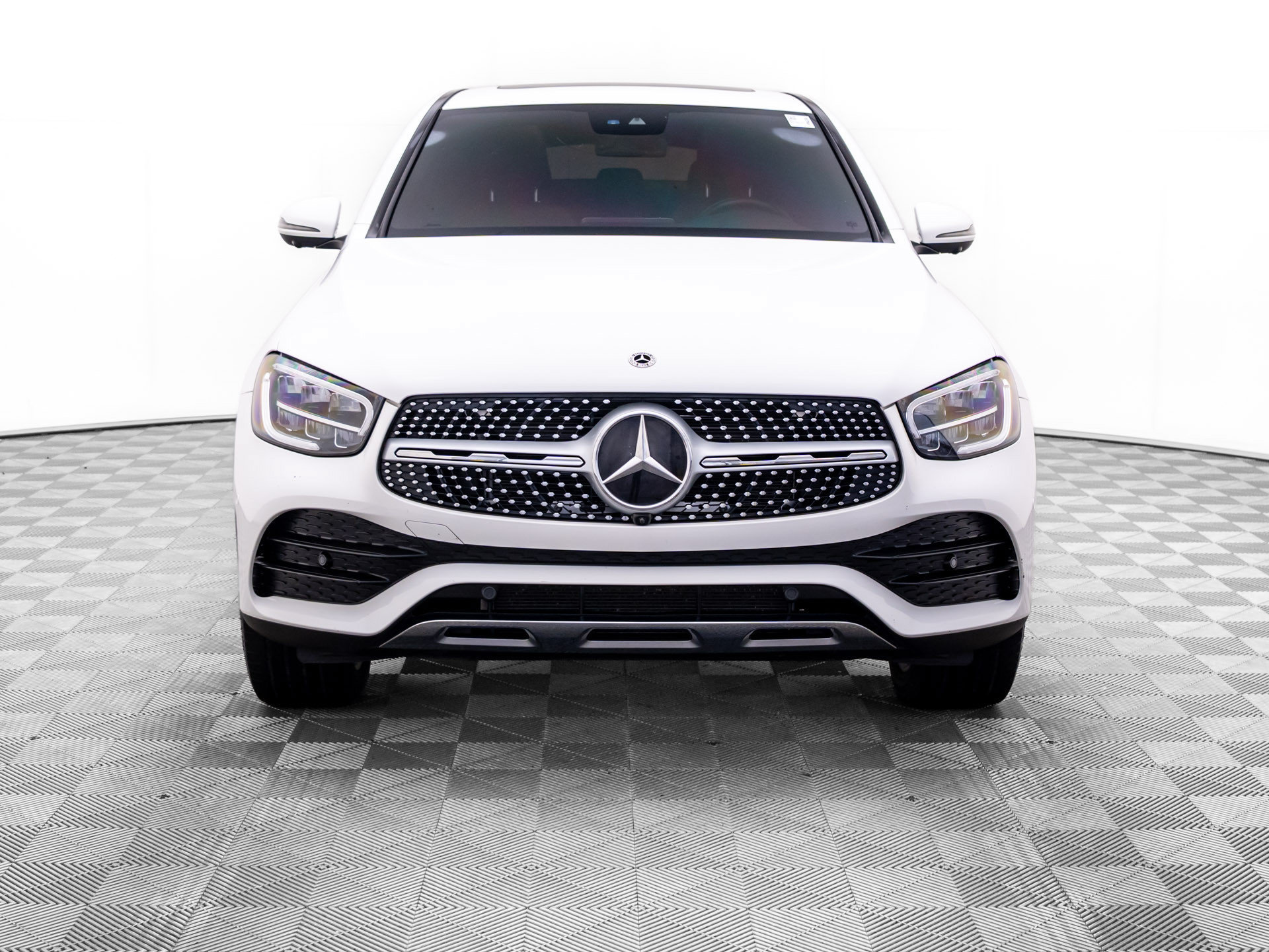 Used 2022 Mercedes-Benz GLC 300 4MATIC Coupe image 8