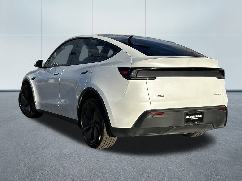 Used 2026 Tesla Model Y AWD image 8