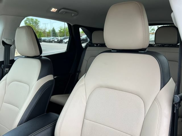 Certified 2022 Ford Escape Titanium FWD image 13