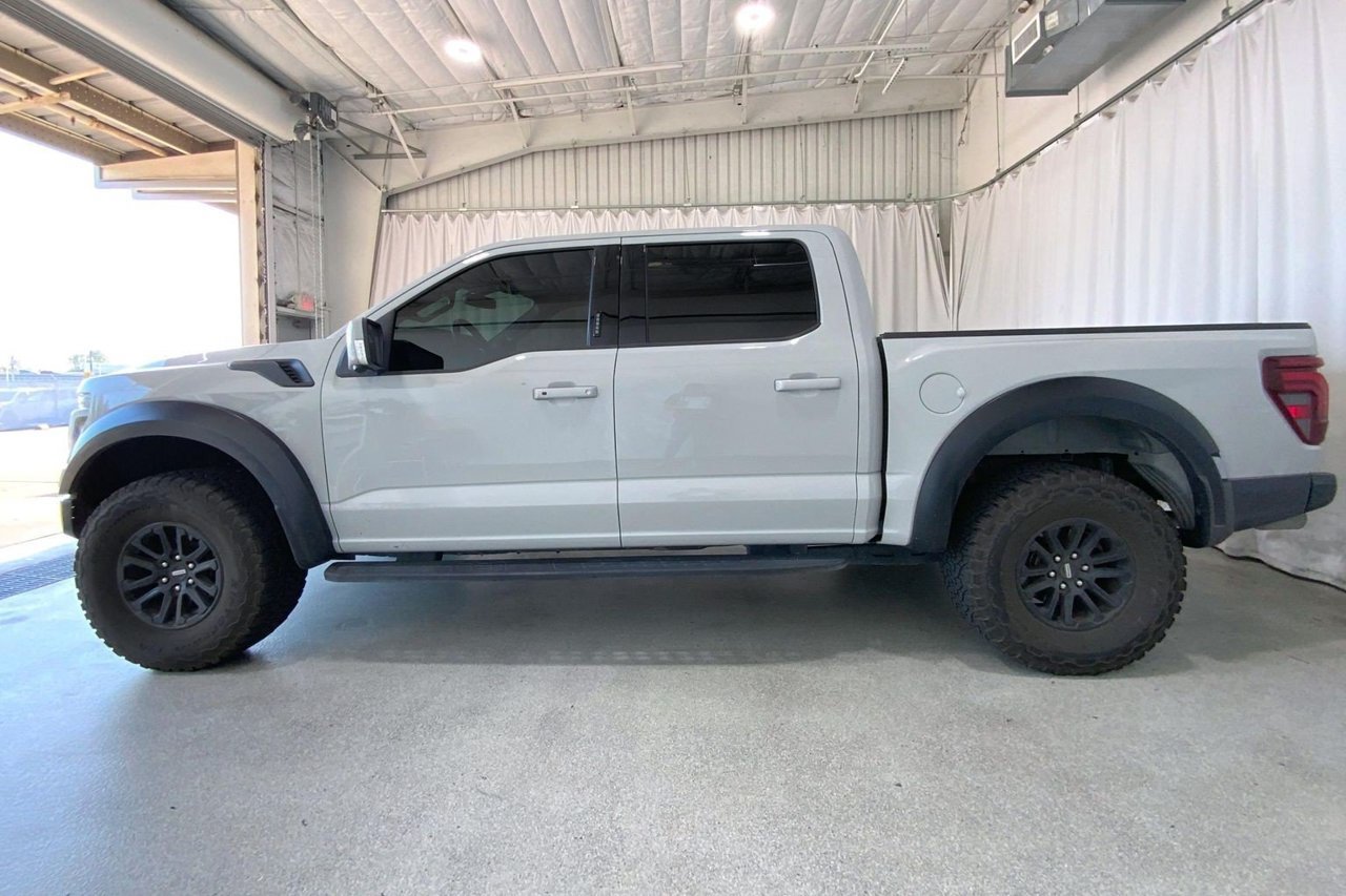 Used 2024 Ford F150 Raptor AWD/4WD image 26
