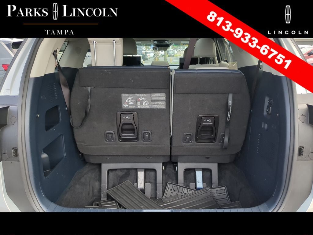 Used 2025 Kia Carnival SX FWD image 8