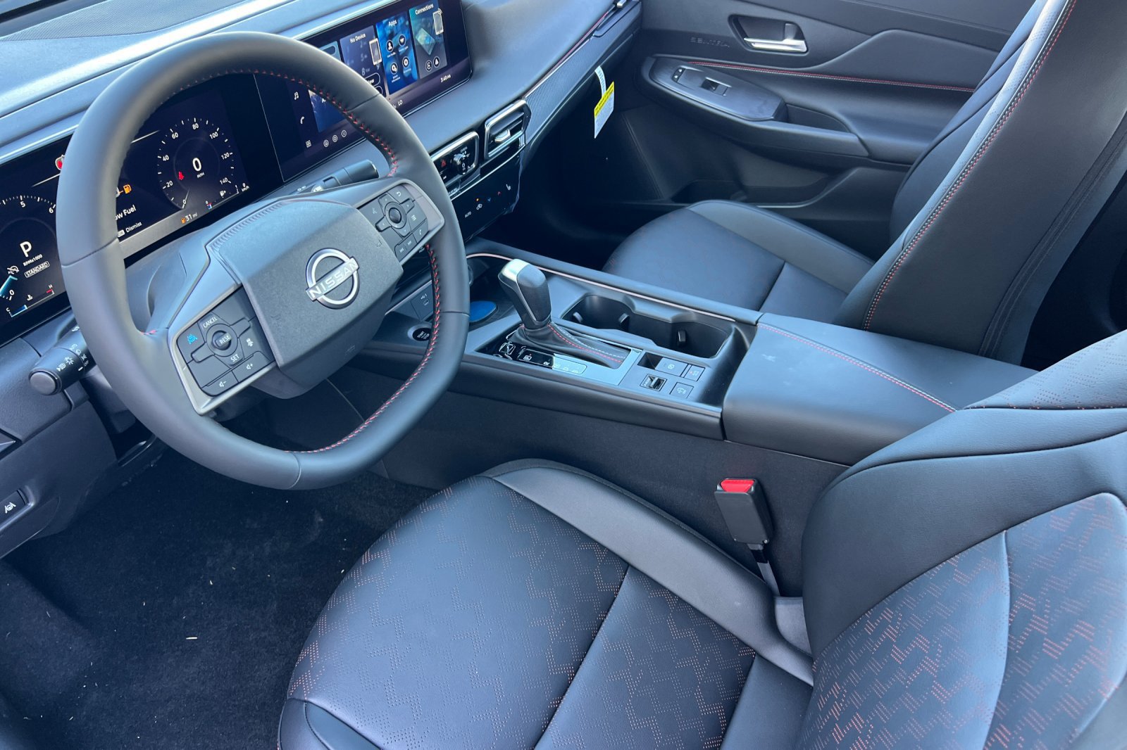 New 2027 Nissan Sentra SR w/ SR Premium Package FWD image 7