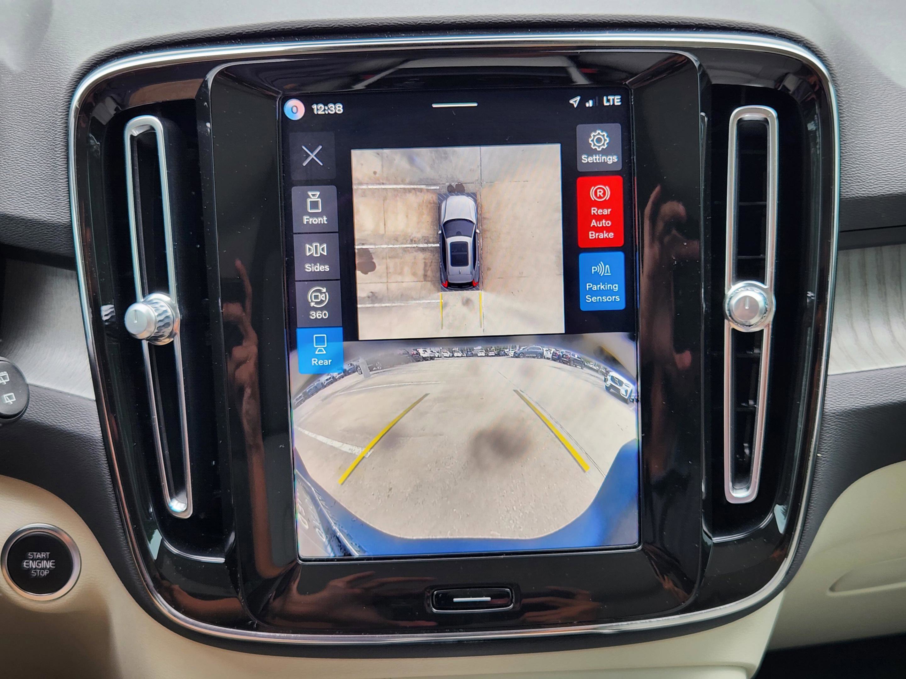 Used 2026 Volvo XC40 B5 Plus w/ Protection Package Premier AWD/4WD image 17