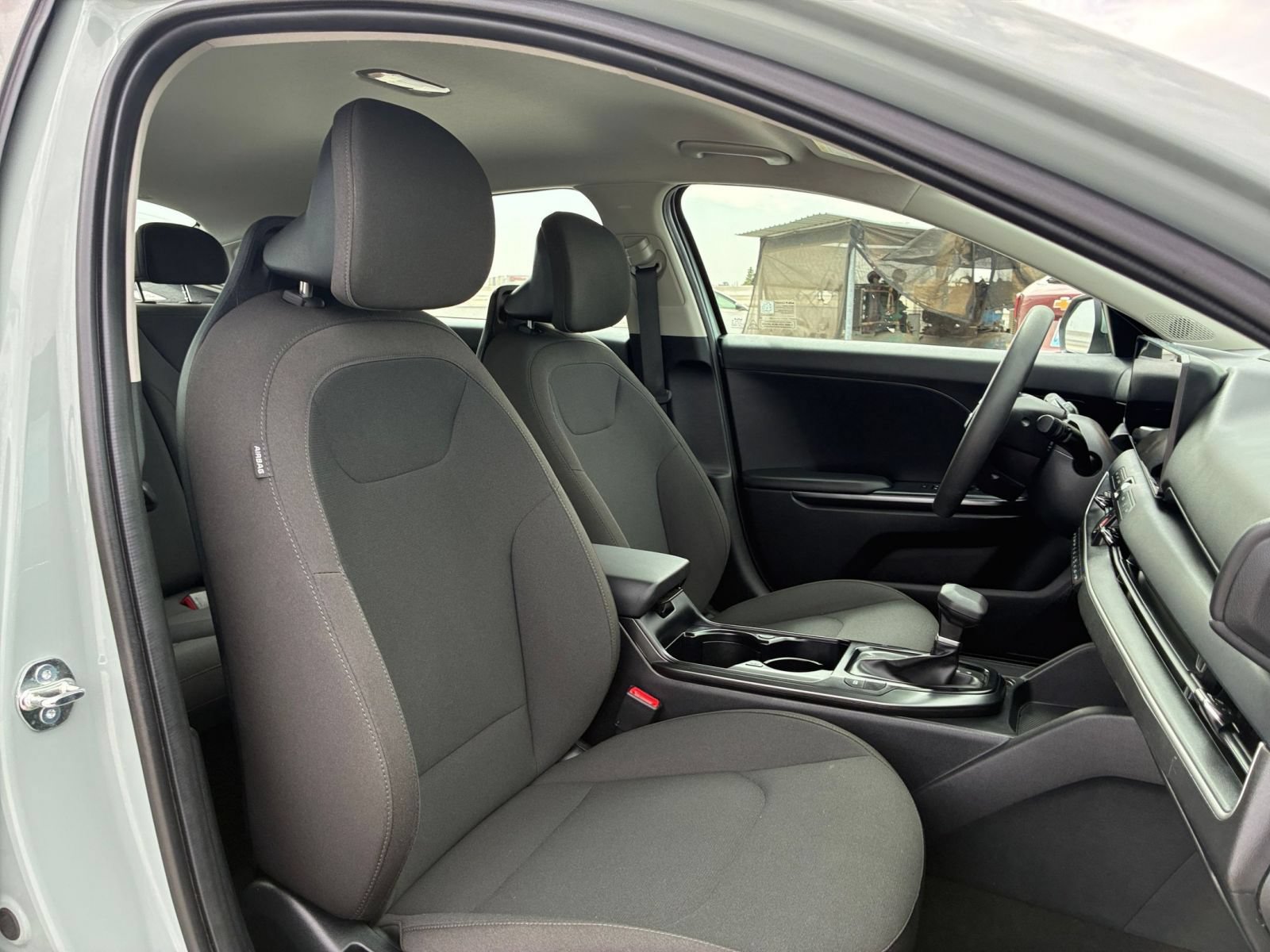 Used 2026 Kia K4 FWD image 34