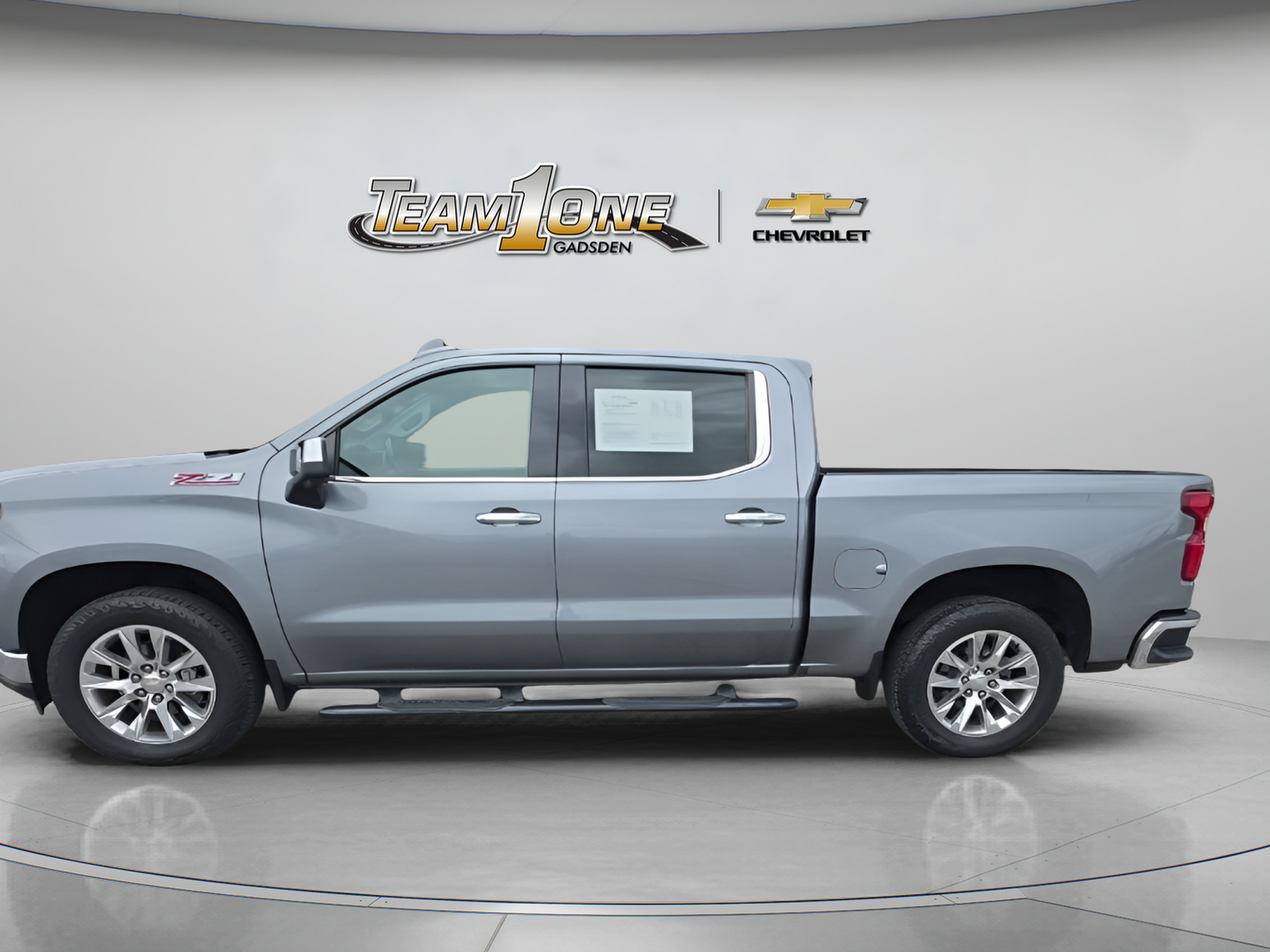 Used 2021 Chevrolet Silverado 1500 LTZ AWD/4WD image 5