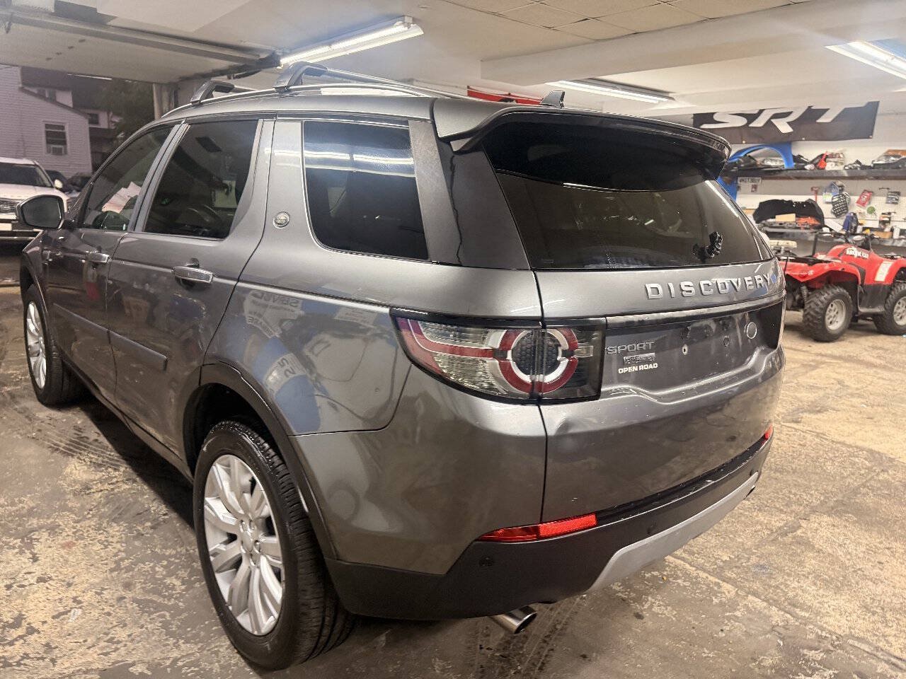Used 2016 Land Rover Discovery Sport HSE Luxury AWD/4WD image 7