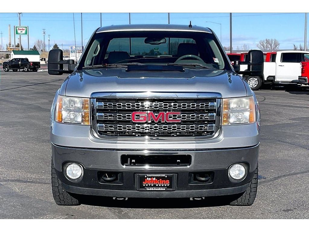 Used 2012 GMC Sierra 2500 SLE w/ SLE Preferred Package AWD/4WD image 3