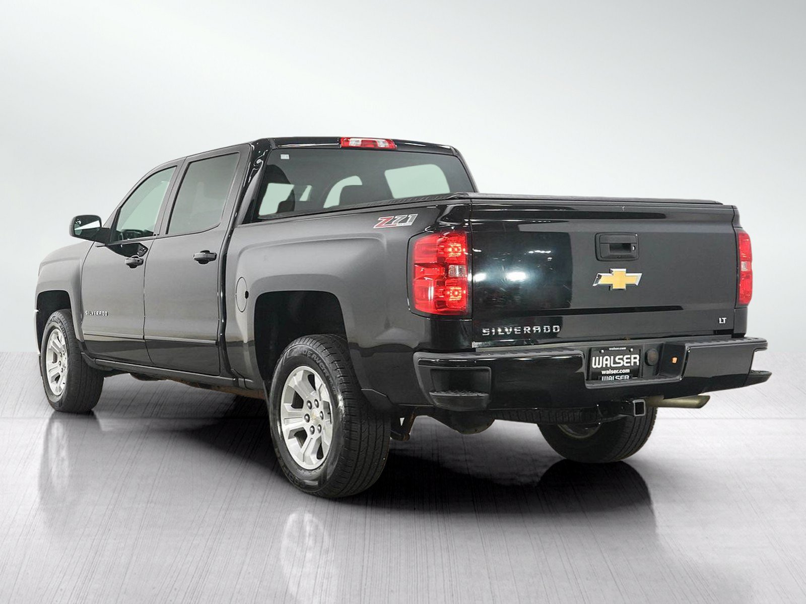 Used 2017 Chevrolet Silverado 1500 LT w/ All Star Edition AWD/4WD image 3