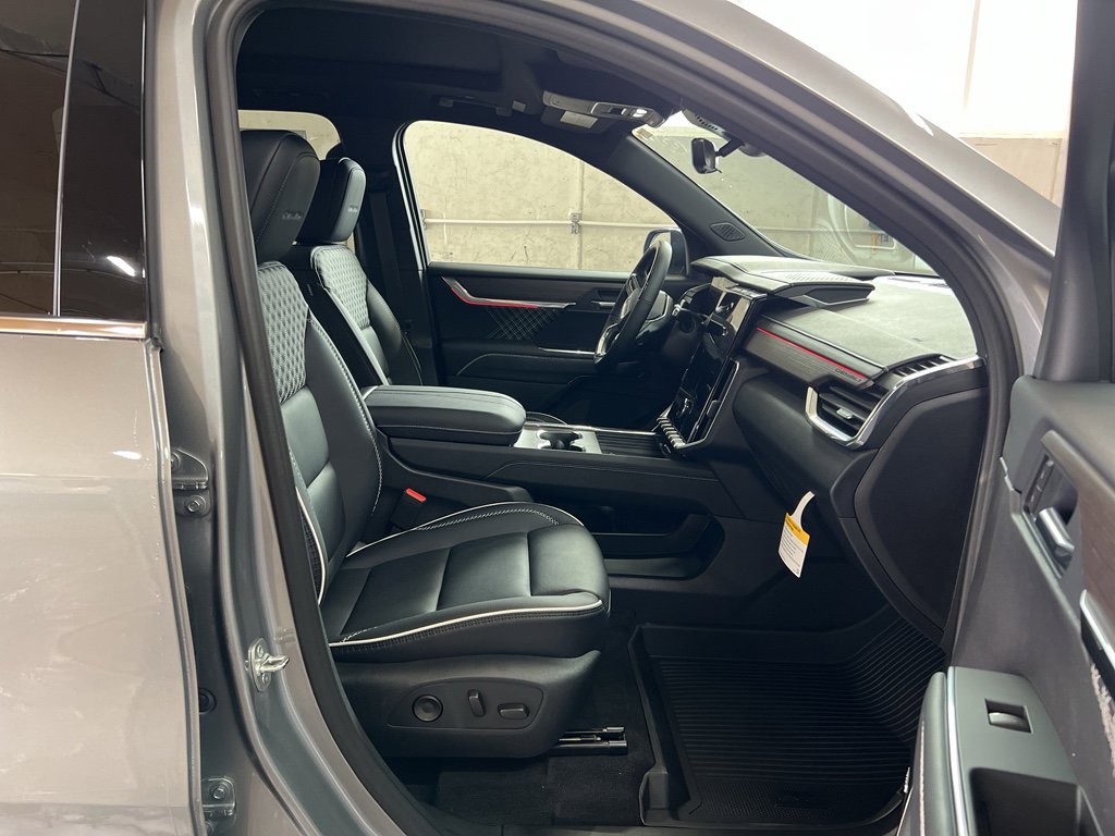 New 2026 GMC Acadia Denali w/ Super Cruise Package image 16