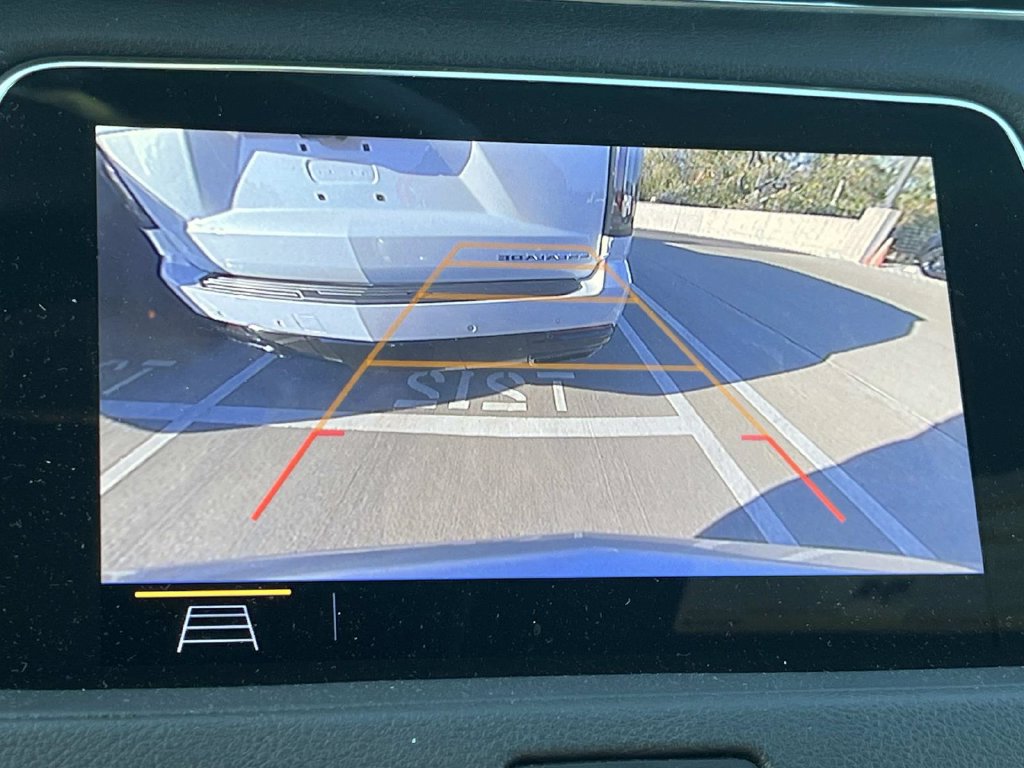 Used 2019 Cadillac XT4 Premium Luxury w/ Technology Package FWD image 39