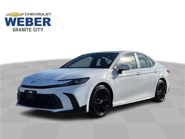 Used 2025 Toyota Camry SE