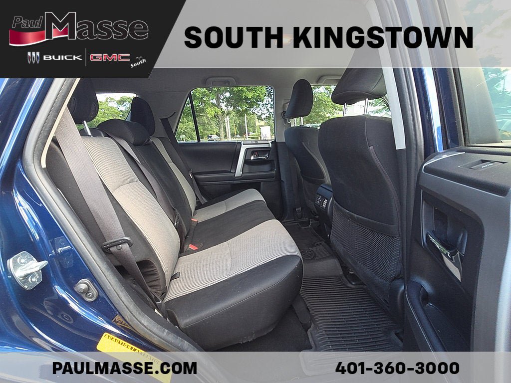 Used 2022 Toyota 4Runner SR5 AWD/4WD image 25