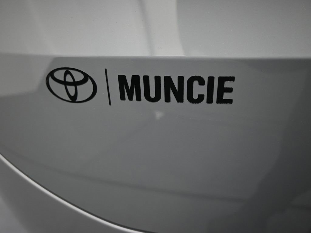 Used 2025 Land Rover Range Rover Sport SV Edition Two image 47