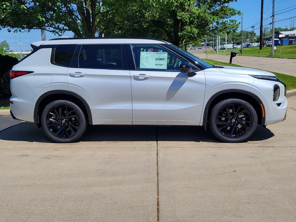 New 2026 Nissan Rogue SL AWD/4WD image 2