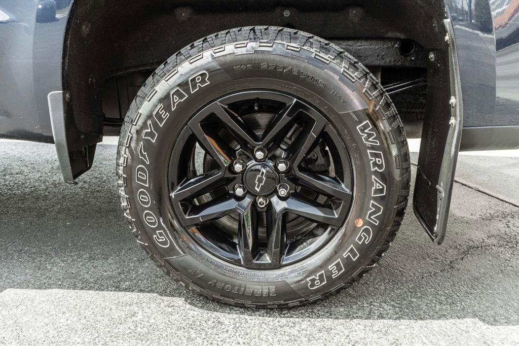 Used 2021 Chevrolet Silverado 1500 LT Trail Boss w/ Convenience Package II AWD/4WD image 32