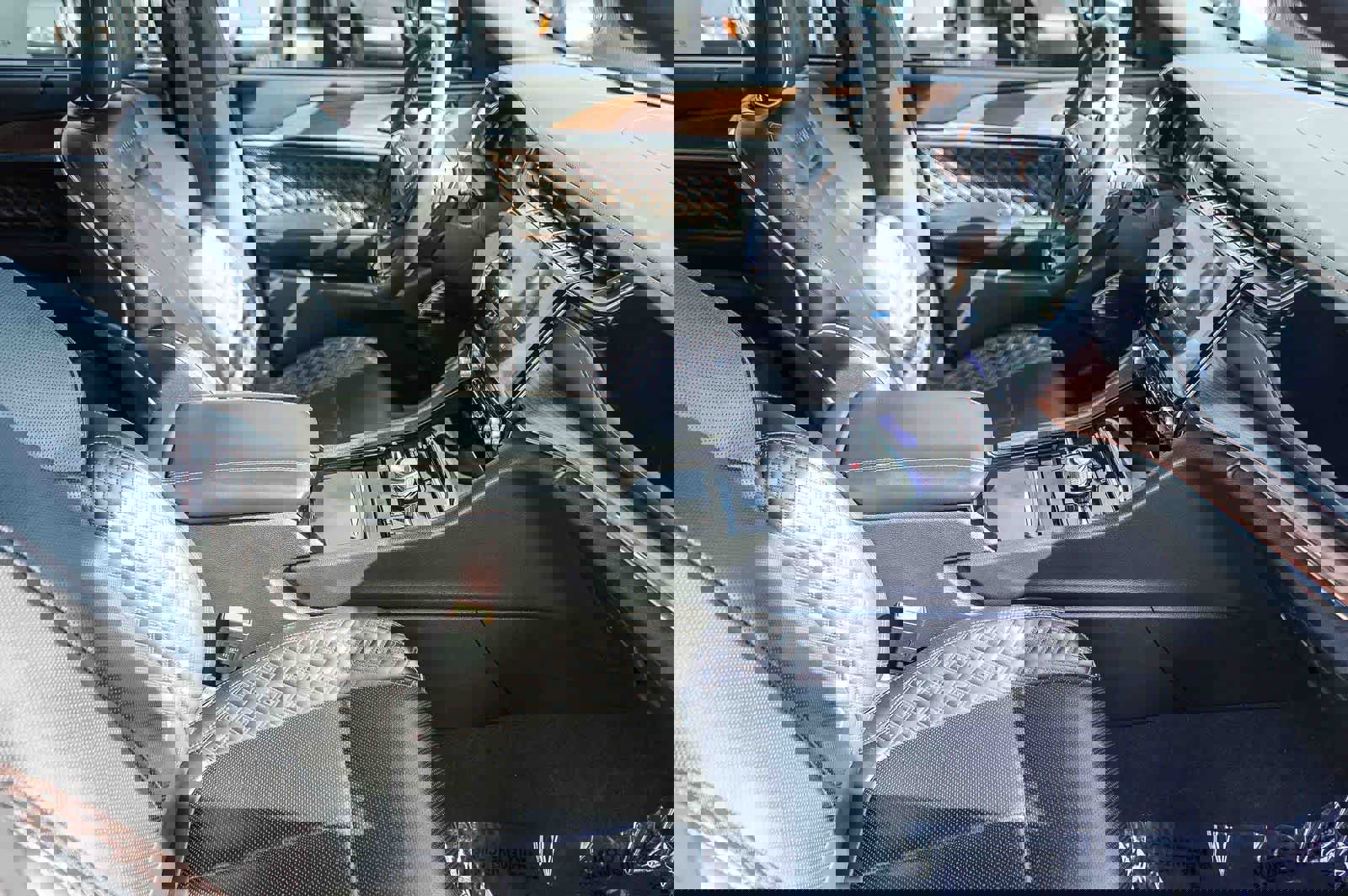 Used 2022 Jeep Grand Cherokee Summit w/ Advanced Protech Group IV image 14