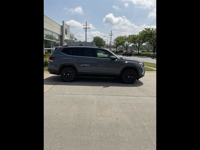 New 2026 Volkswagen Atlas SE AWD/4WD image 3