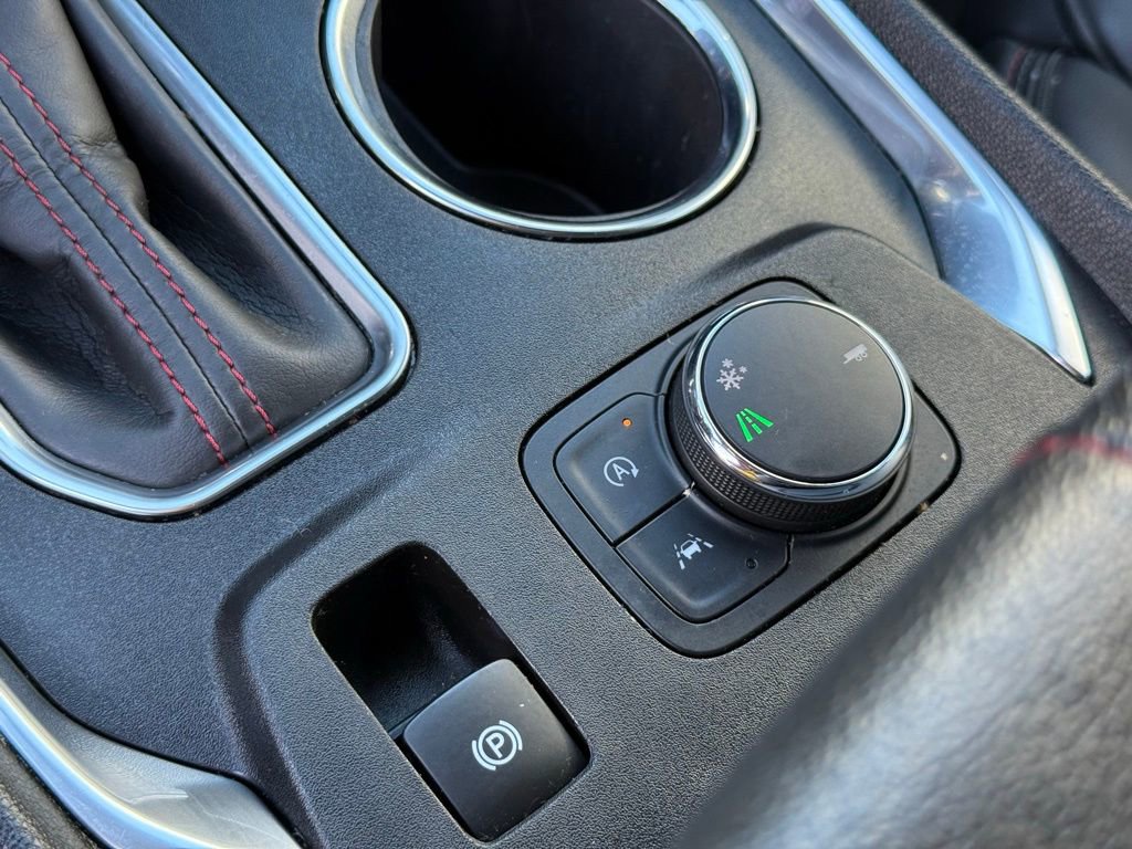 Used 2023 Chevrolet Traverse RS image 14