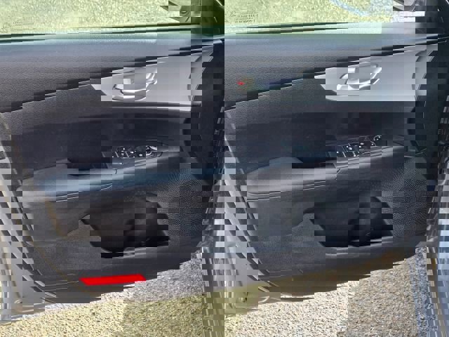 Used 2024 Kia Forte LXS image 10