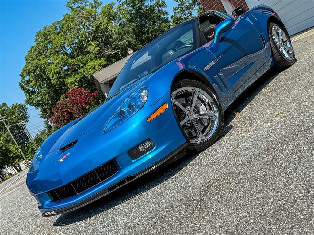 Used 2011 Chevrolet Corvette Grand Sport w/ Preferred Equipment Group RWD image 7