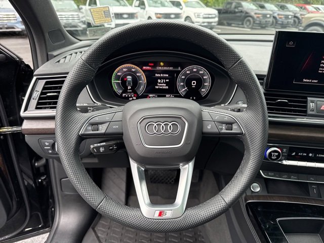 Used 2024 Audi Q5 e Premium Plus w/ Premium Plus Package image 13