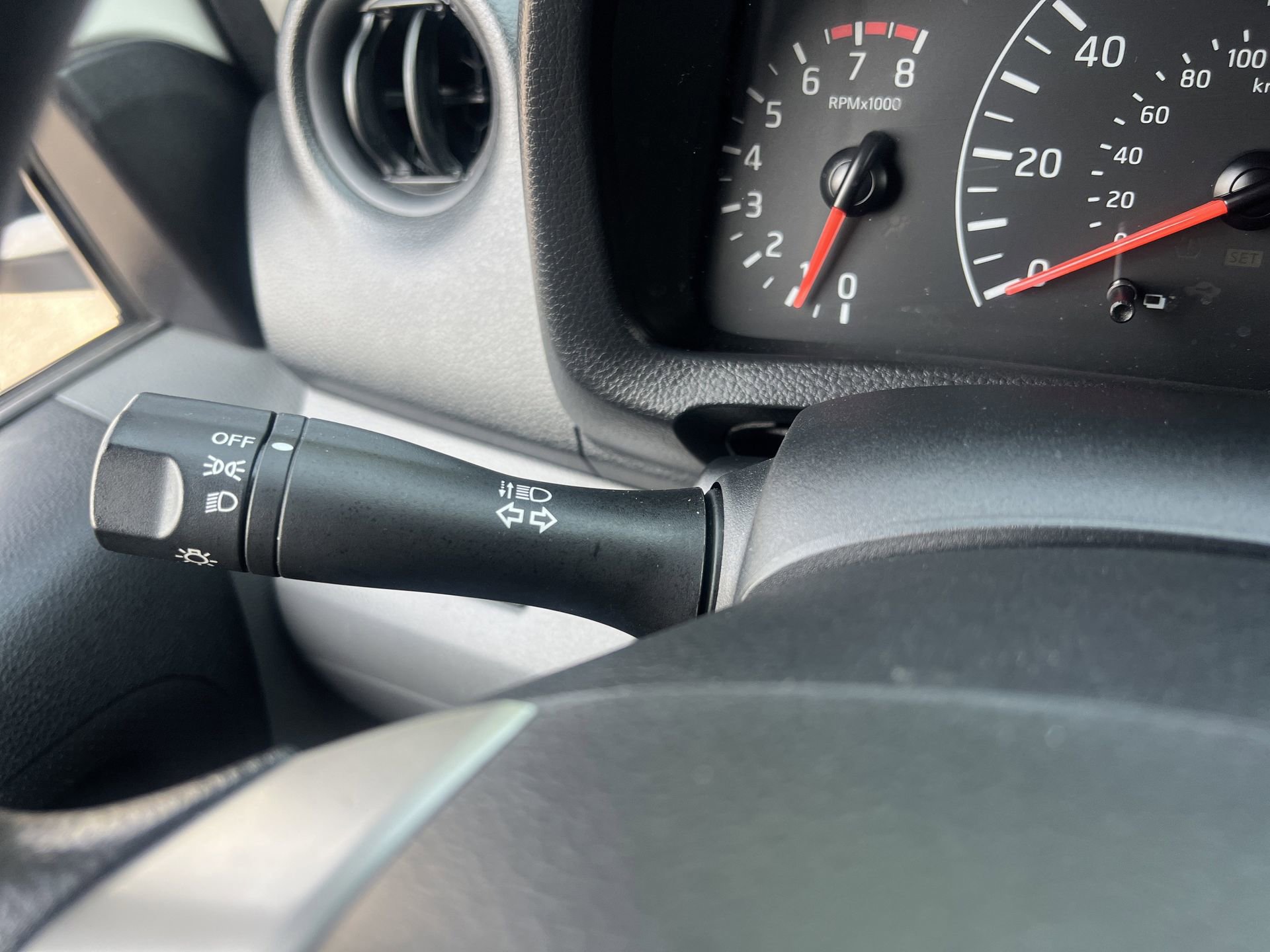 Used 2020 Nissan NV200 S FWD image 10