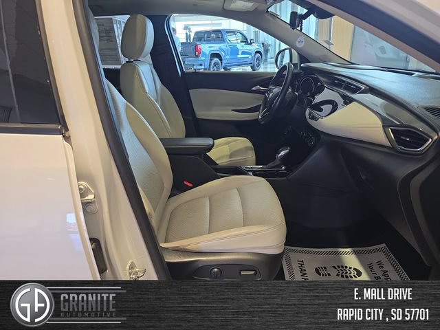 Used 2021 Buick Encore GX Essence w/ Advanced Technology Package AWD/4WD image 37