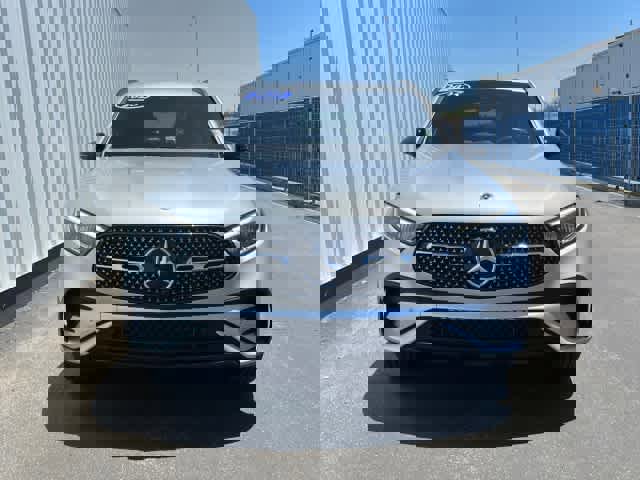 Used 2025 Mercedes-Benz GLC 300 GLC 300 image 2