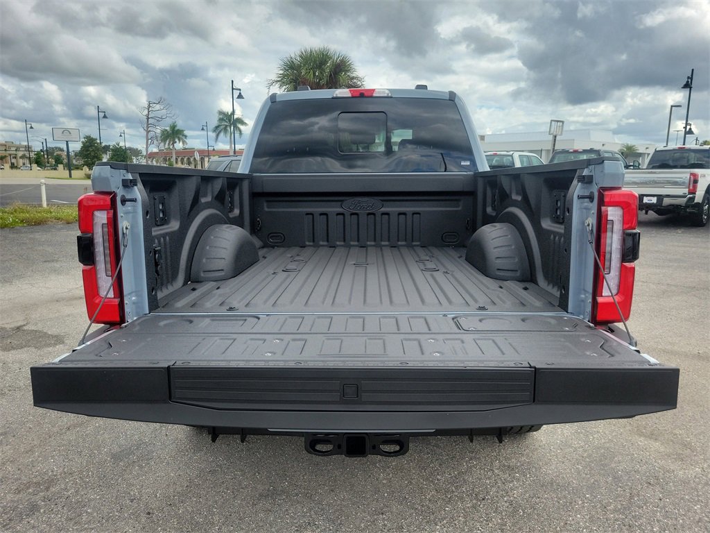 New 2026 Ford F350 4x4 Crew Cab Super Duty image 10