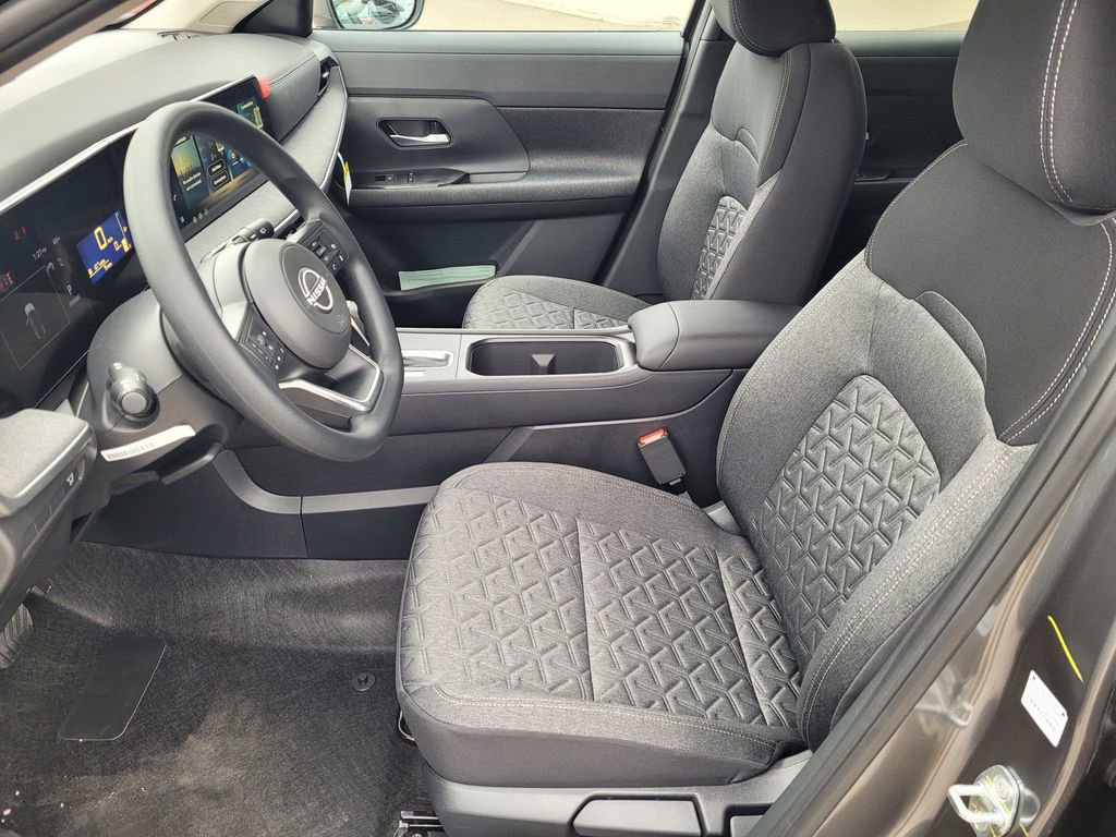 New 2026 Nissan Kicks SV image 8