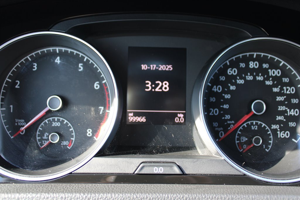 Used 2015 Volkswagen Golf SEL FWD image 21
