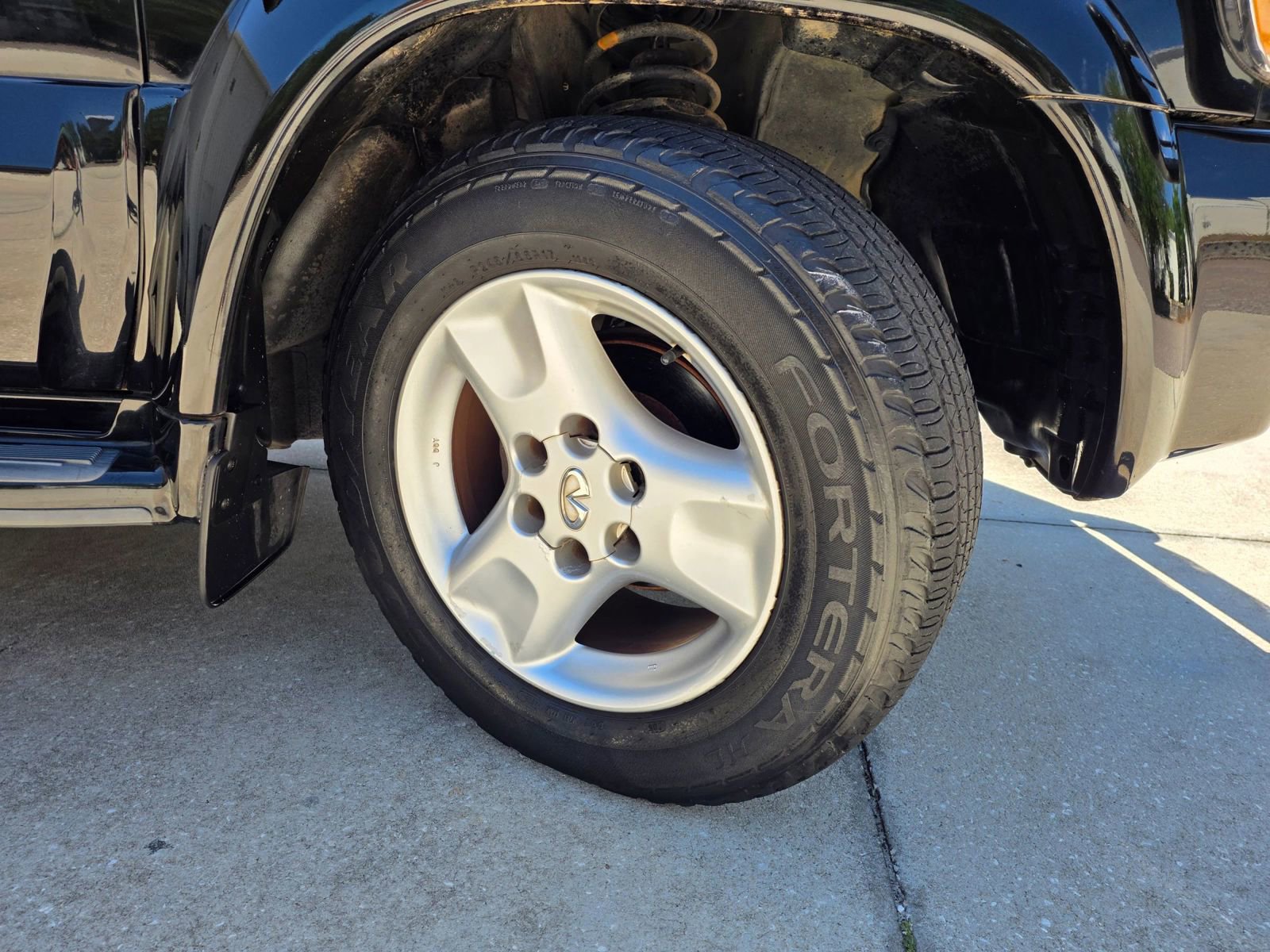 Used 2001 INFINITI QX4 2WD image 13