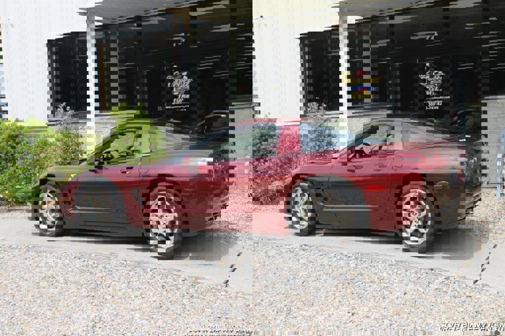 Used 2003 Chevrolet Corvette 50th Anniversary Edition w/ Preferred Equipment Group image 6