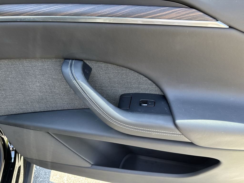 Used 2024 Tesla Model X image 45