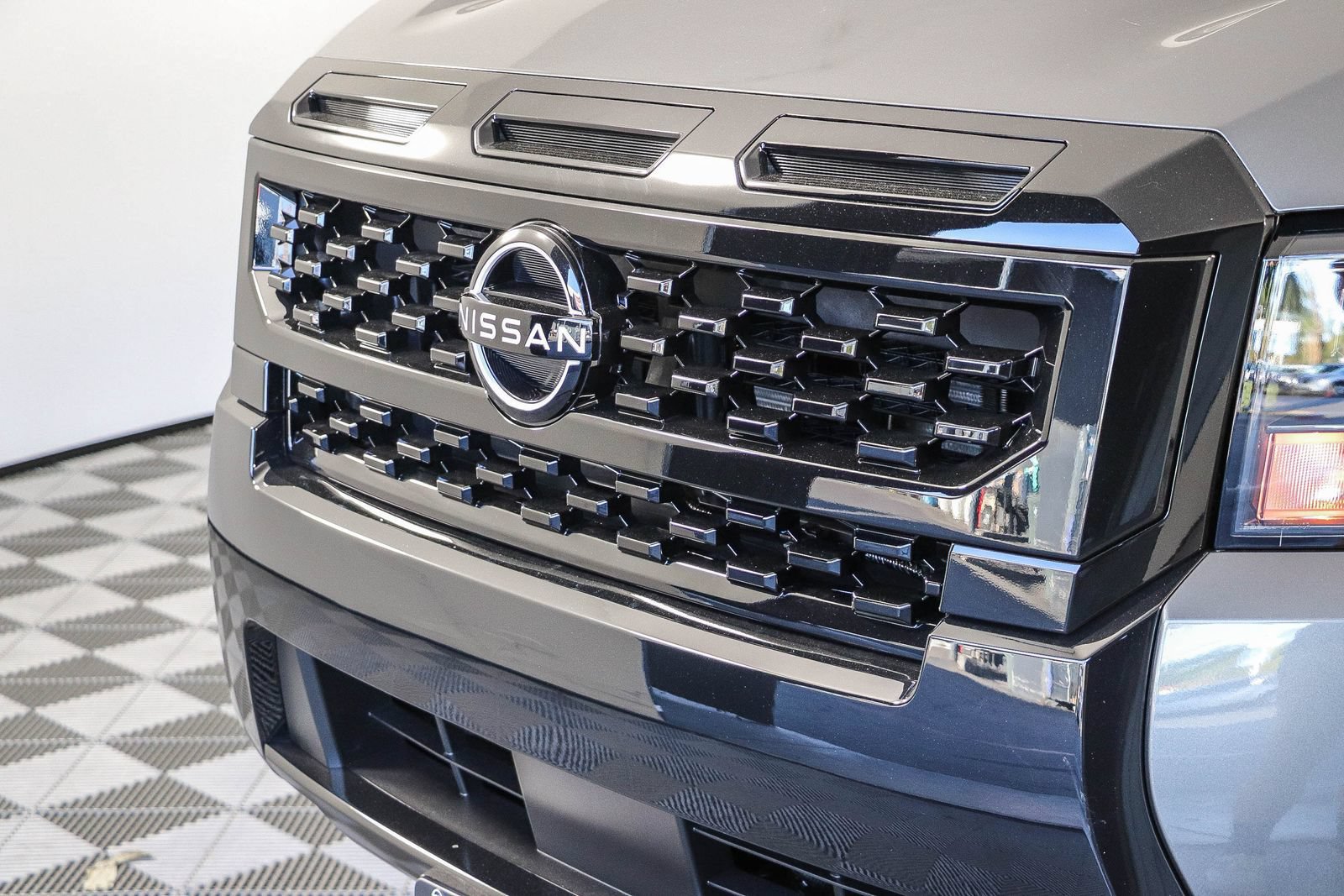 New 2027 Nissan Frontier SV w/ Tow Package RWD image 5