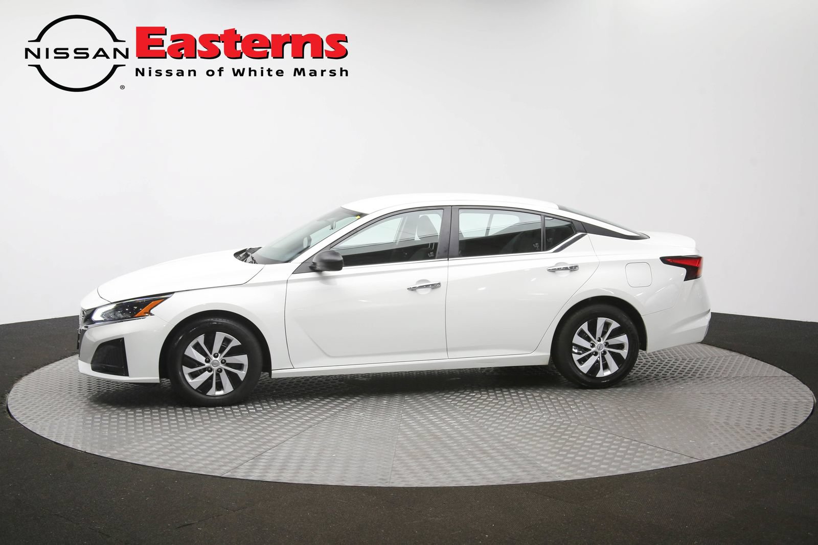Used 2024 Nissan Altima 2.5 S FWD image 57