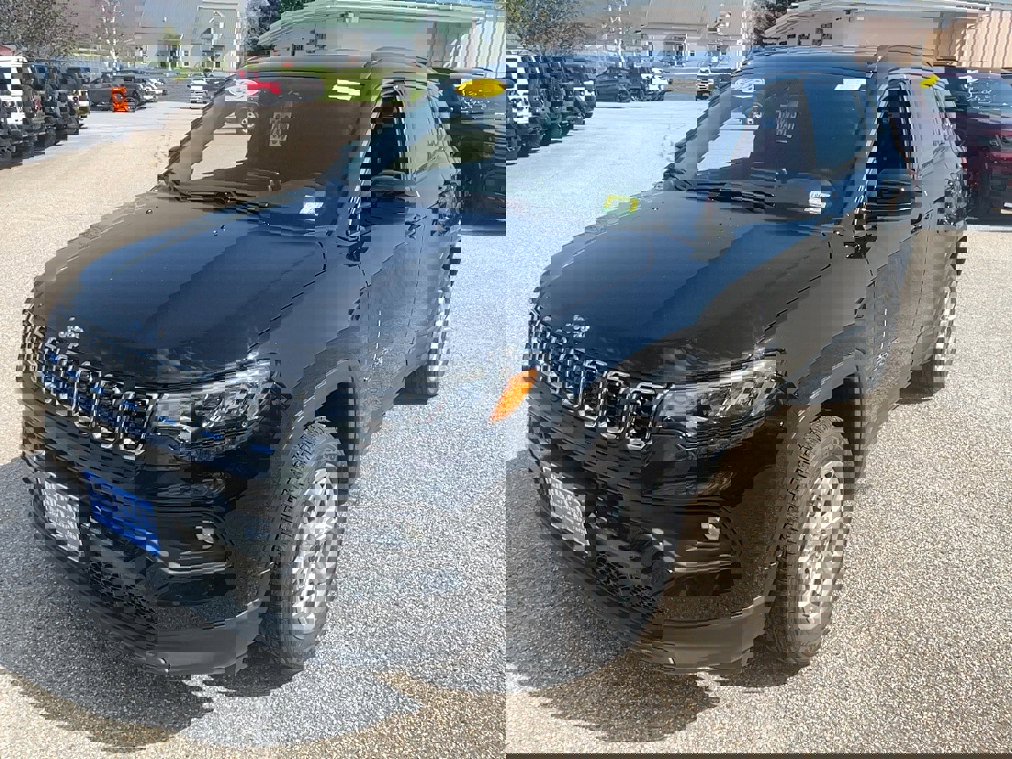 New 2025 Jeep Compass Latitude w/ Convenience Group